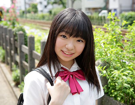 藍谷莉穂